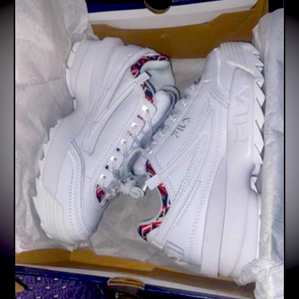 FILA Women’s Disrupter 2 EXP Cubic Sneakers Size 7.5